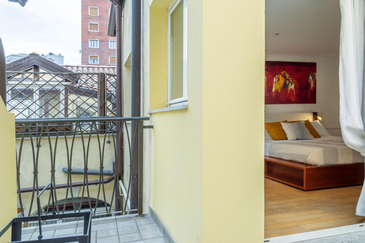 80 négyzetméteres, 3 hálószobás, 3 saját fürdőszobával rendelkező Apartman Trieszt Városközpont ter Kültér fotó